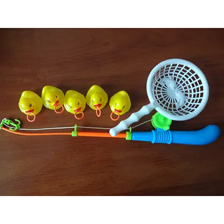 Foto aus der offiziellen Meldung: Fishing toys Spielzeugfischerei-Set — Risiko: Ersticken