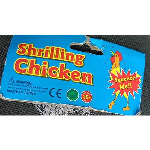 Foto dell’avviso ufficiale: Shrilling chicken Giocattolo squeaky — rischio: Rischio chimico