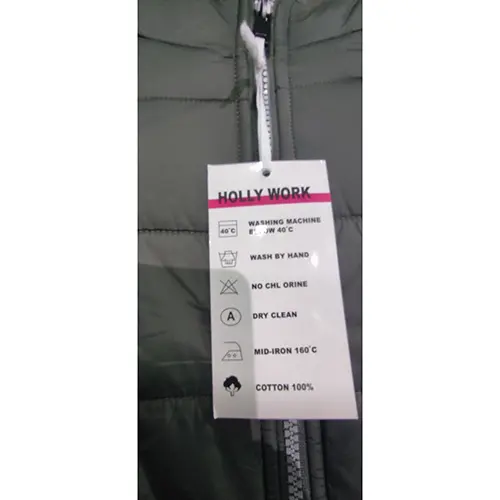 Foto uit de officiële melding: Holly Work Kinderjasje — risico: Verwonding & Verwurging