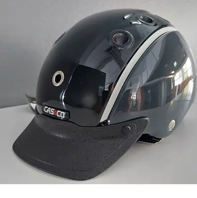 Photo de l’avis officiel: Casco Nori Hufeisen Casque équestre — risque: Blessures