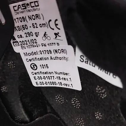 Photo de l’avis officiel: Casco Nori Hufeisen Casque équestre — risque: Blessures