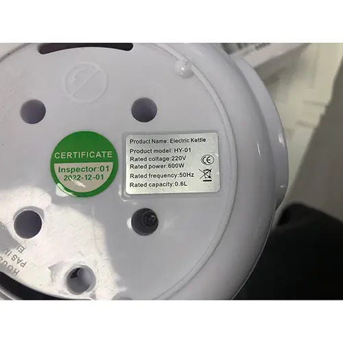 Photo from the official notice: Electric Kettle und TRAVEL FOLDING ELECTRIC KETTLE foldable kettle — electric shock risk