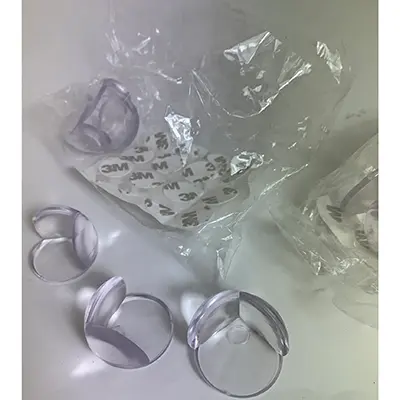Photo de l’avis officiel: Corner protection Protection d’angle — risque: Risque chimique