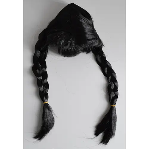 Foto aus der offiziellen Meldung: Wednesday from Adams family Kostüm mit Fancy-Kleid — Risiko: Verbrennungen
