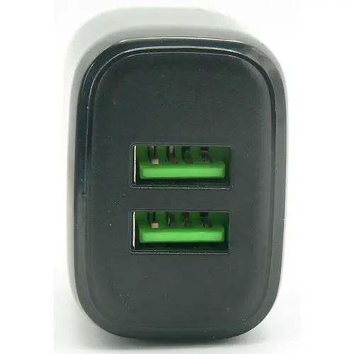 Foto aus der offiziellen Meldung: JOKADE CHARGER Dual port smart charger USB-Ladegerät — Risiko: Elektrischer Schlag