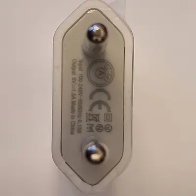 Photo de l’avis officiel: Chargeur USB — risque: Choc électrique (A12/01063/24)