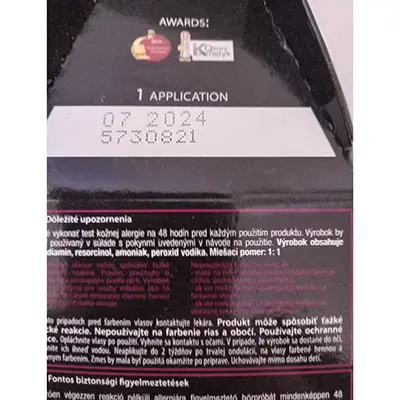 Foto uit de officiële melding: Revia N°15 EBONY BLACK HAIR DYE Haarverf — risico: Chemische risico's