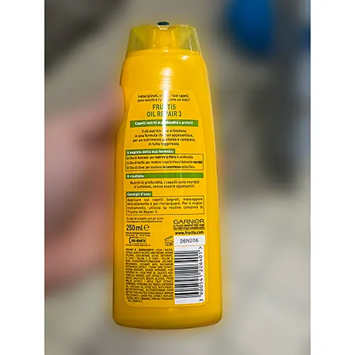 Foto do aviso oficial: Garnier FRUCTIS SHAMPOO FORTIFICANTE OIL REPAIR 3 — risco: Químico