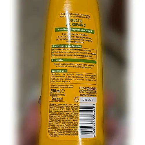 Foto do aviso oficial: Garnier FRUCTIS SHAMPOO FORTIFICANTE OIL REPAIR 3 — risco: Químico