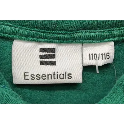 Foto aus der offiziellen Meldung: Essentials Bristol Kinder Kapuzenpullover — Risiko: Verletzungen & Strangulierung