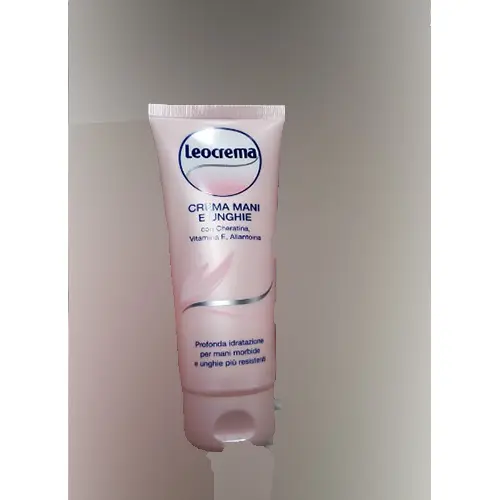 Foto dell’avviso ufficiale: Leocrema Crema mani e unghie Crema per le mani — rischio: Rischio chimico