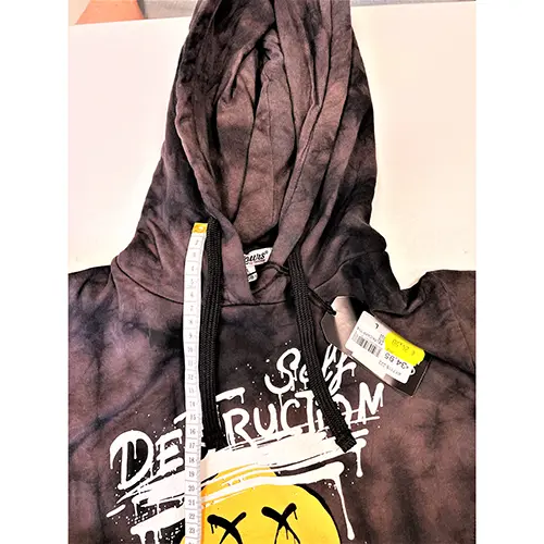 Foto dell’avviso ufficiale: Yours by 02Tandem Self Destruction Felpa con cappuccio per bambini — rischio: Lesioni & Strangolamento