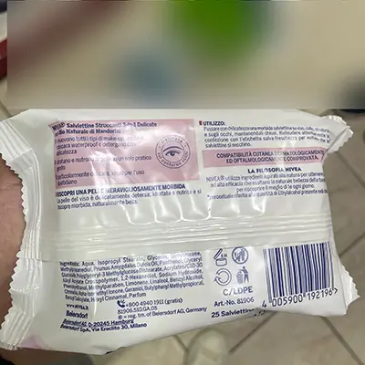 Foto dell’avviso ufficiale: Nivea 3-in-1 delicate salviettine struccanti Per Occhi, Labbra e viso Salviette struccanti — rischio: Rischio chimico
