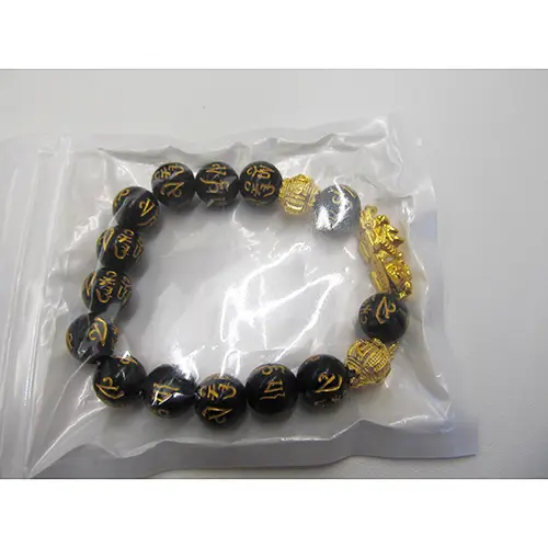 Photo de l’avis officiel: Bracelet — risque: Risque chimique (A12/01549/24)