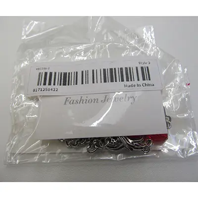 Foto do aviso oficial: Fashion Jewelry Colar — risco: Químico (A12/01566/24)