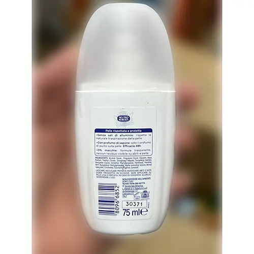 Foto aus der offiziellen Meldung: Neutro Roberts Delicato extra protezione Deodorant-Spray — Risiko: Chemikalie