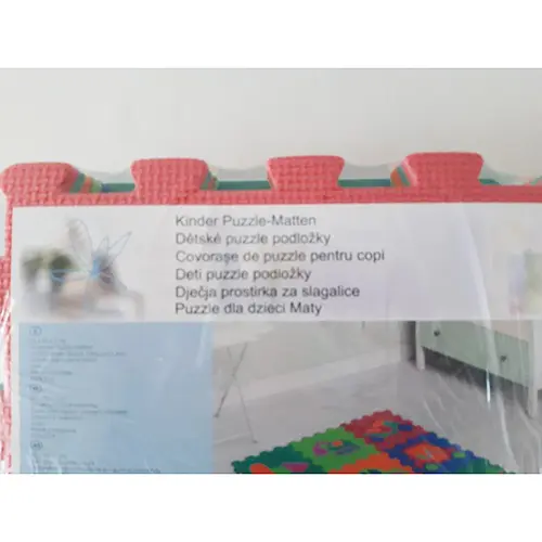 Foto aus der offiziellen Meldung: Kids puzzle mat – means of transport Puzzlematte — Risiko: Ersticken