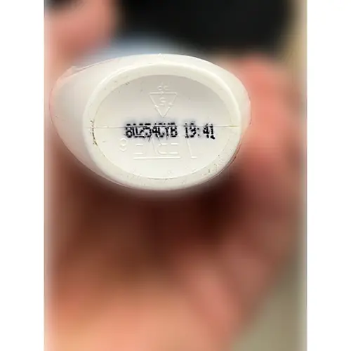 Photo de l’avis officiel: Dove Talco - Talco con crema idratante Déodorant — risque: Risque chimique