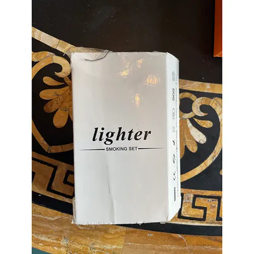 Foto do aviso oficial: Electric Lighter Isqueiro elétrico — risco: Queimaduras & Incêndio