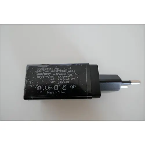 Photo de l’avis officiel: Chargeur USB — risque: Choc électrique (A12/01848/24)