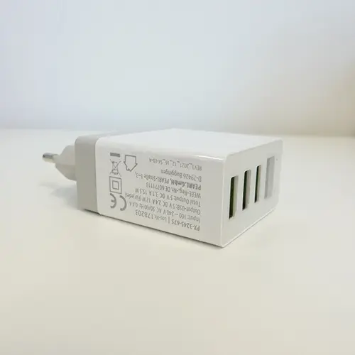 Photo de l’avis officiel: revolt Chargeur USB — risque: Choc électrique