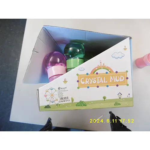 Photo de l’avis officiel: Q-touch CRYSTAL MUD Slime de jouet — risque: Risque chimique (A12/01946/24)