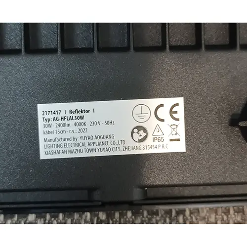 Photo de l’avis officiel: STREND PRO Projecteur LED — risque: Choc électrique
