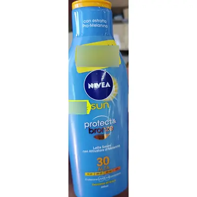 Foto dell’avviso ufficiale: Nivea Sun protect &amp; bronze protezione "30" Latte solare — rischio: Rischio chimico