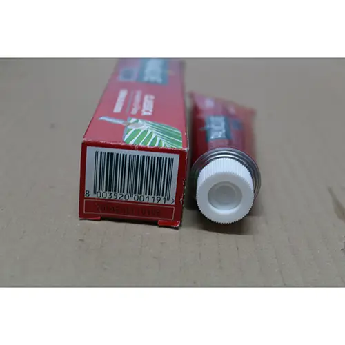 Foto uit de officiële melding: Palmolive Crema da barba classica con estratto di palma Scheercrème — risico: Chemische risico's