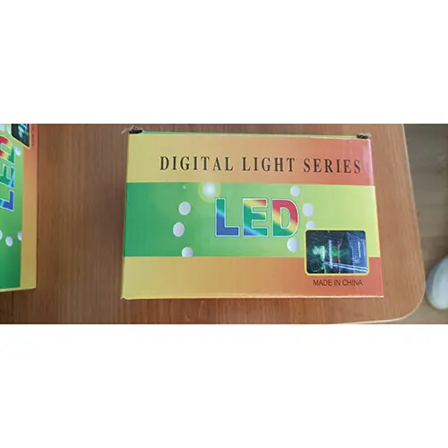 Photo de l’avis officiel: DIGITAL LIGHT SERIES LED Chaîne d'éclairage — risque: Choc électrique (A12/02421/24)