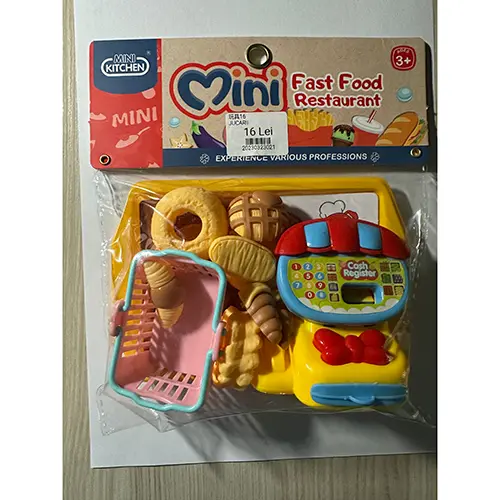 Photo from the official notice: Mini KITCHEN plastic toy set — choking risk