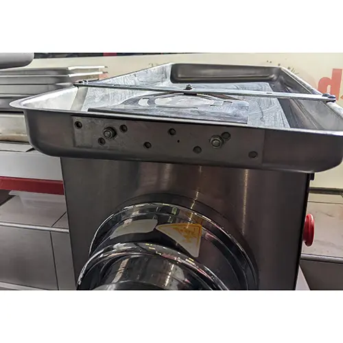 Foto dell’avviso ufficiale: Mateka EPG 32T Tritacarne — rischio: Lesioni