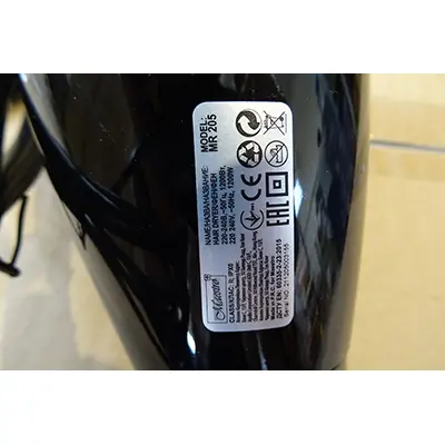 Photo de l’avis officiel: Maestro Travel Hair Dryer Sèche-cheveux — risque: Choc électrique