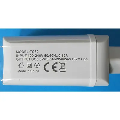 Foto aus der offiziellen Meldung: SENZHEN NEW PRODUCT QUICK CHARGER USB-Ladegerät — Risiko: Elektrischer Schlag