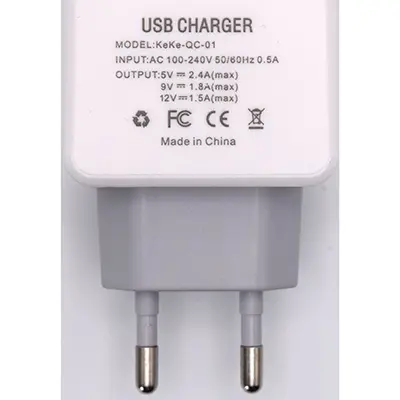 Photo de l’avis officiel: FAST FAST CHARGER / USB CHARGER Chargeur USB — risque: Choc électrique