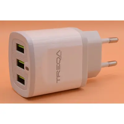 Foto uit de officiële melding: TREQA Travel Charger / Travel Adapter USB-oplader — risico: Elektrische schok