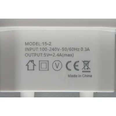 Photo de l’avis officiel: FAST CHARGER Chargeur USB — risque: Choc électrique