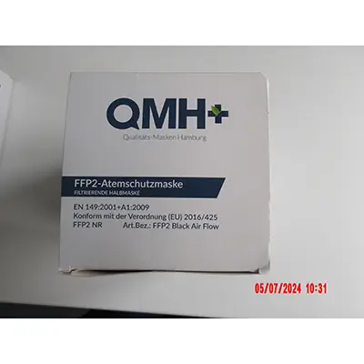Photo from the official notice: QMH+ FFP2-Atemschutzmaske, Filtrierende Halbmaske particle filter mask — health risk