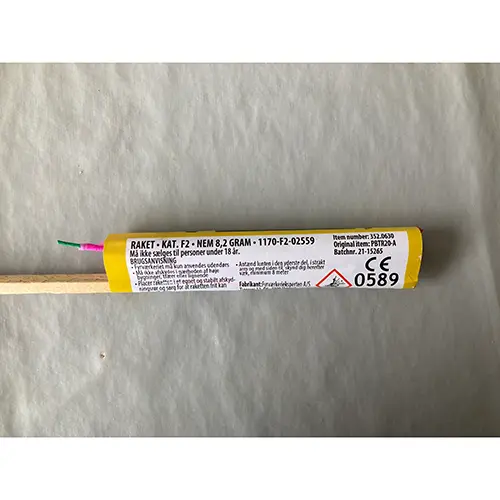 Photo from the official notice: Outcast Salut Raket 03 fireworks — burns & damage to sight risk