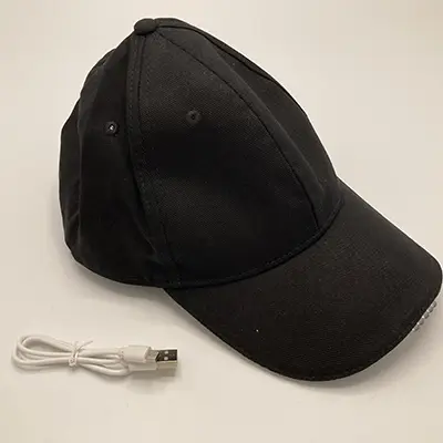 Foto aus der offiziellen Meldung: Spralla LED Cap Baseballmütze — Risiko: Umwelt