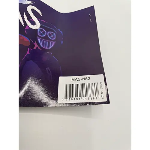 Photo de l’avis officiel: LED Mask Nightmare Röd Masque d'Halloween — risque: Risque chimique & Environnement