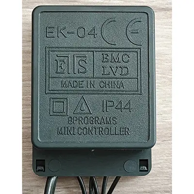 Photo de l’avis officiel: 100 L LED V8 Lights Chaîne d'éclairage — risque: Choc électrique