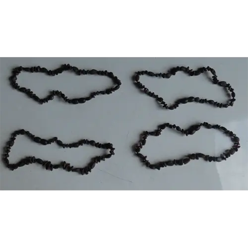 Foto uit de officiële melding: Collier enfant ambre baltique perles foncées 32 cm Bijtring ketting — risico: Verstikking door inslikken & Verwurging