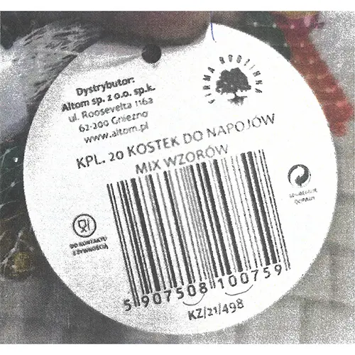 Photo from the official notice: ALtOM DESIGN KPL. 20 KOSTEK DO NAPOJOW ice cooling cubes — choking risk