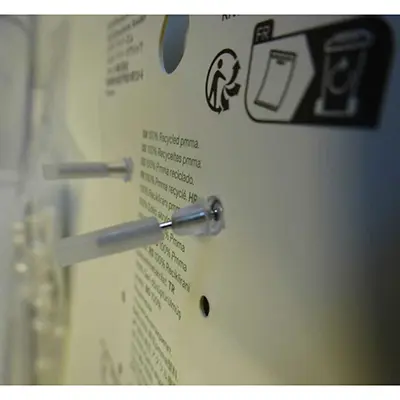 Foto dell’avviso ufficiale: H&amp;M Earrings 100% recycled PMMA Orecchini — rischio: Rischio chimico