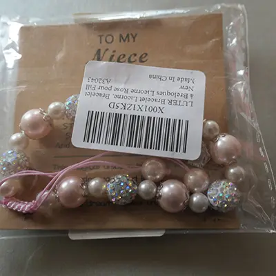 Photo from the official notice: LUTER Einhorn Armband, rosa Einhorn Charm Armband für Mädchen Niedliches Verstellbares Einhorn Armba bracelet — chemical risk