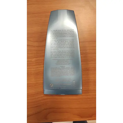 Foto do aviso oficial: Azzaro Chrome Lavagem do cabelo e do corpo — risco: Químico