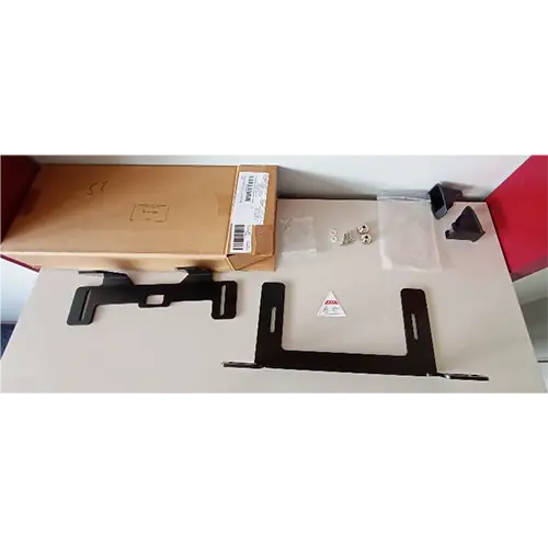 Photo from the official notice: Diverse Isofix Nachrüsten, Auto Sicherheitssitzhalterung Stahlriegel vehicle part / isofix adaptor — injuries risk