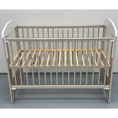 Photo from the official notice: DREWEX® Zyrafka santana children's cot — cuts & entrapment risk