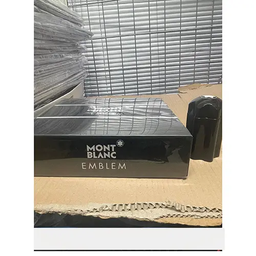 Photo de l’avis officiel: Mont Blanc Emblem Ensemble cosmétique — risque: Risque chimique